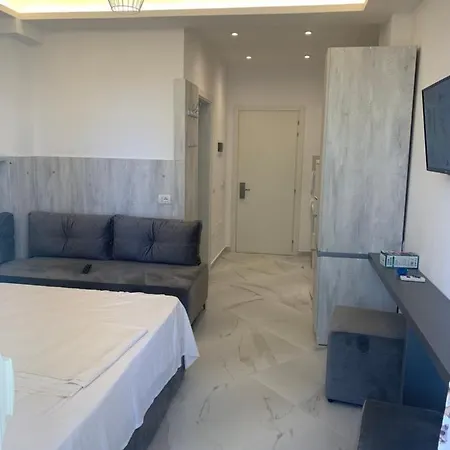 Aparthotel Arberia *