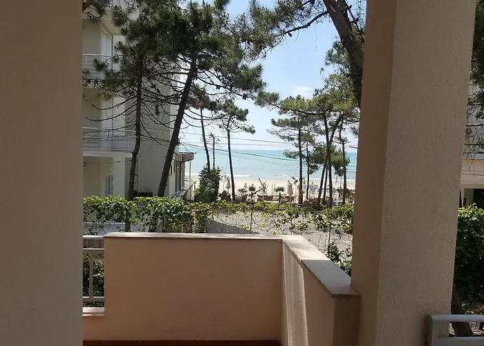 Arberia Aparthotel 3*