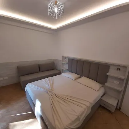 Arberia Apartmanhotel Kryemëdhej