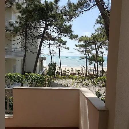 Arberia Aparthotel 3*