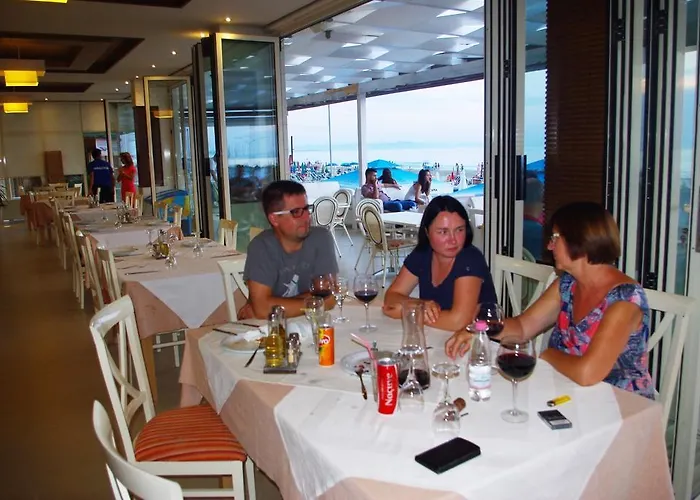 Aparthotel Arberia 3*